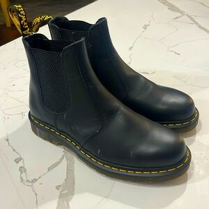 Dr. Martens leather Chelsea Boots
